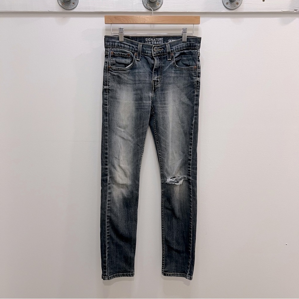 Levi Strauss signature skinny jeans size 29